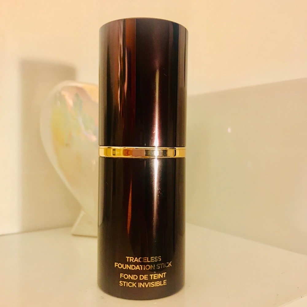 Tom Ford Traceless Foundation